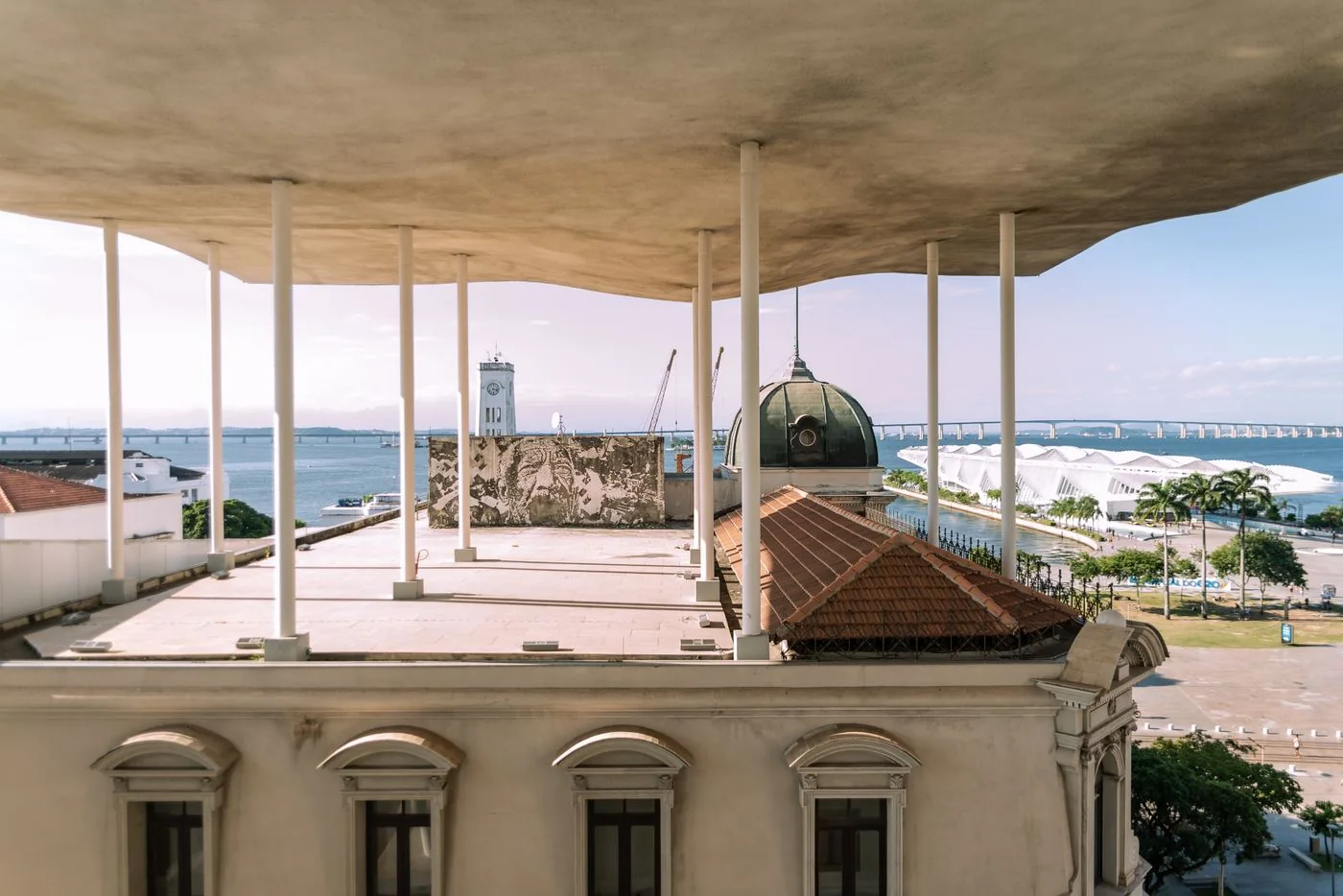 Arquitetura contemporânea e paisagem carioca